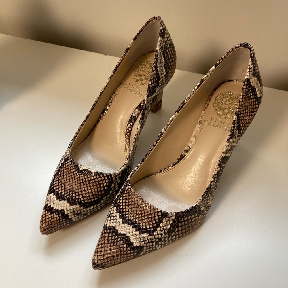 Vince camuto kitten heels